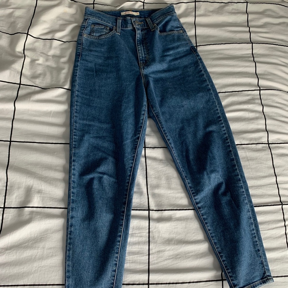LEVIS - high waisted taper